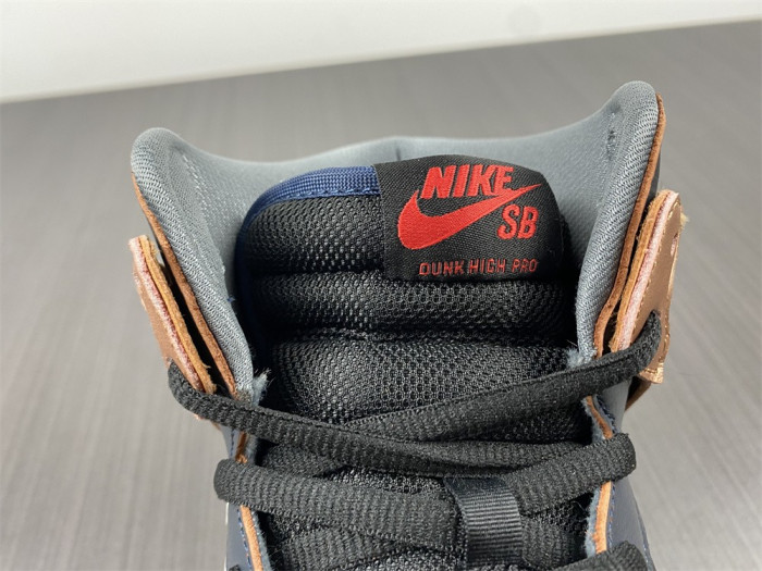 Gundam x Nike SB Dunk High “Banshee” DH7717-400