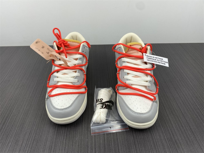 Off-White x Dunk Low ‘Lot 06 of 50’ DJ1602-110