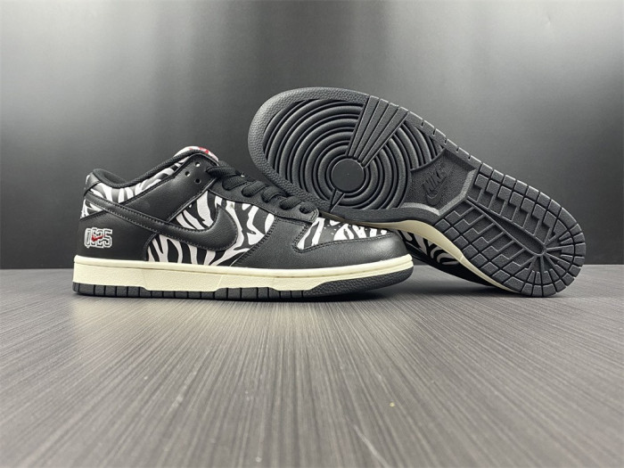 Quartersnacks x Dunk Low SB ‘Little Debbie’s Zebra Cakes’ DM3510-001
