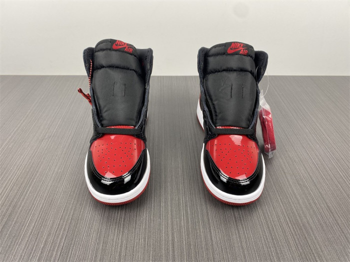 Air Jordan 1 High OG “Bred Patent” 555088-063