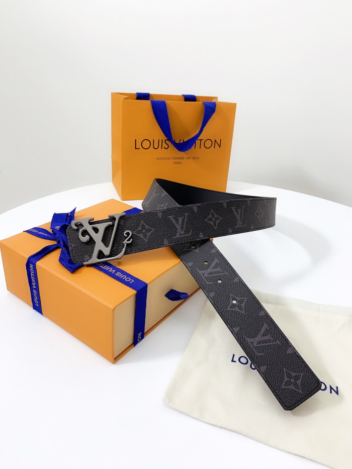 Loui Vuitto Belt-4CM