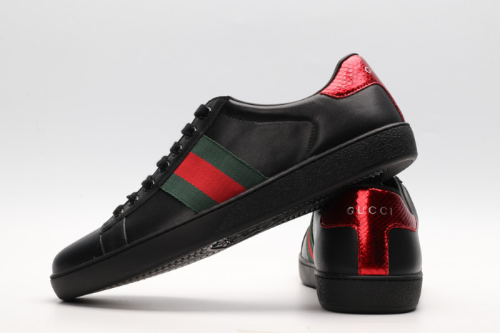 G*u*i low-top sneaker