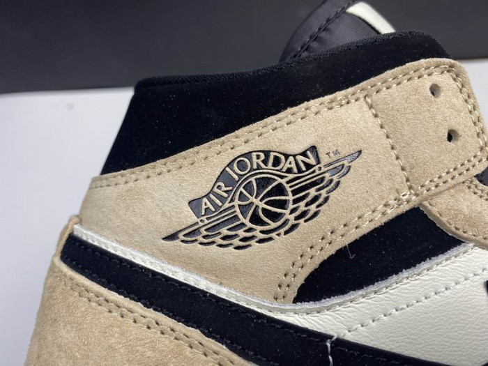 Air Jordan 1 Mid ‘Barely Orange’ BQ6472 -800