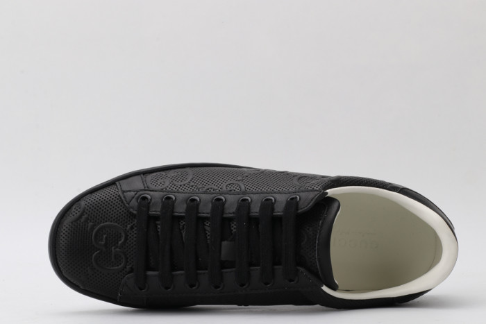 G*u*i low-top sneaker