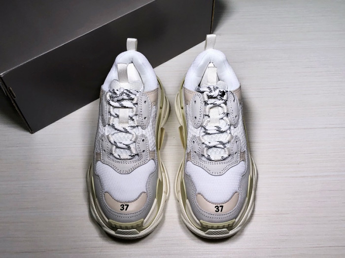 BLCG Triple S White (W) 524036-W09E1-9000