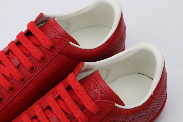 G*u*i low-top sneaker