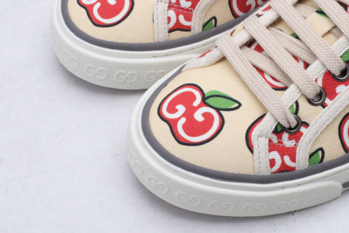 G*u*i low-top sneaker