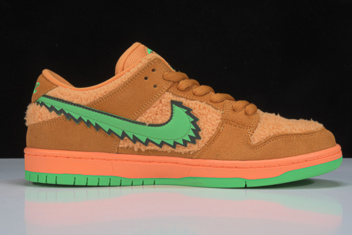 Grateful Dead x Nike SB Dunk Low “Orange Bear” CJ5378-800