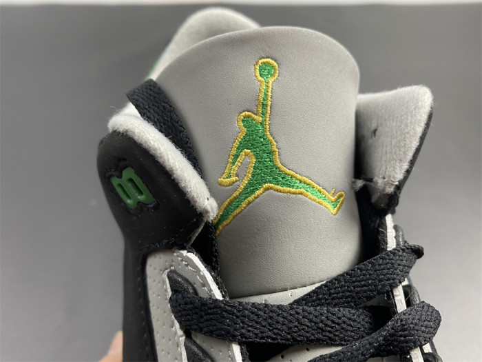 Air Jordan 3 “Pine Green” CT8532-030