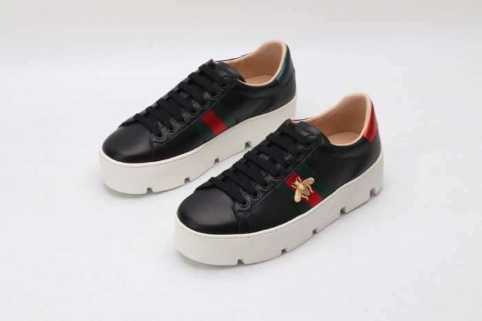 G*u*i low-top sneaker