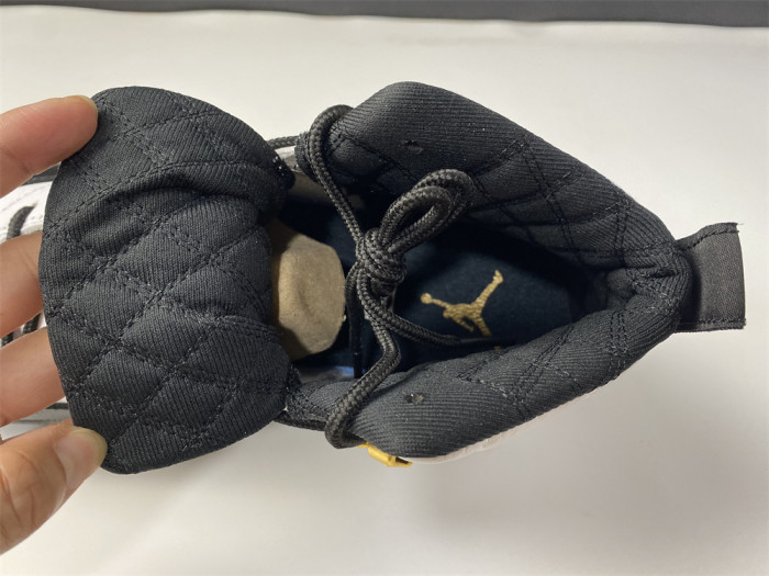 Air Jordan 12 “Royalty” CT8013-170
