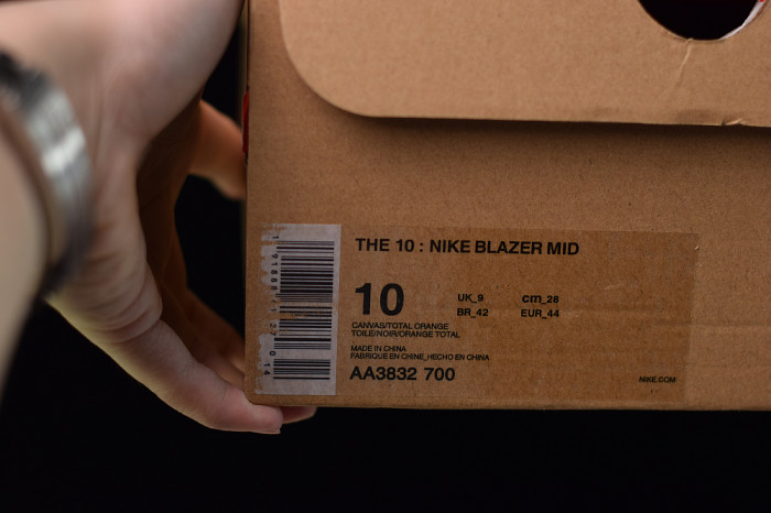 Off-White x Nike Blazer Mid “All Hallows Eve” AA3832-700