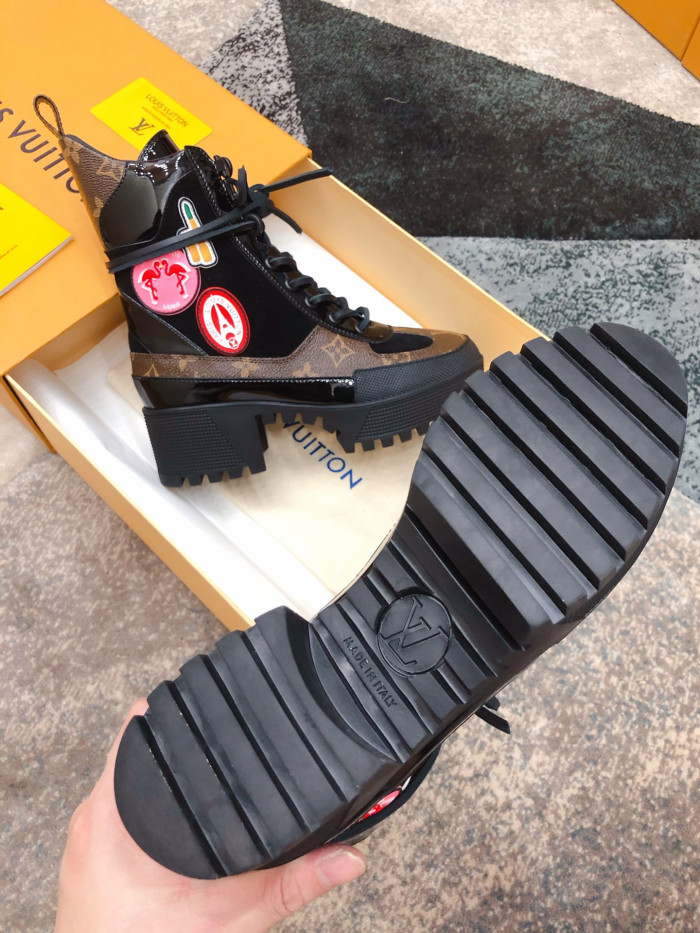 LOUS VUITO LAUREATE PLATFORM DESERT BOOT