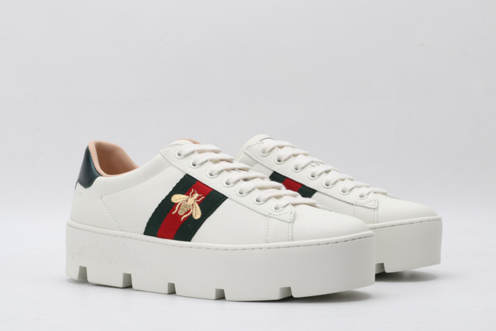 G*u*i low-top sneaker