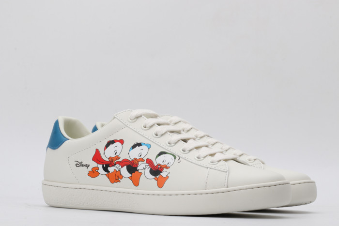 G*u*i low-top sneaker