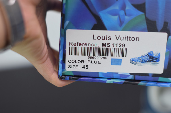 B00B7 Loui Vuitto FRONTROW SNEAKER LOW