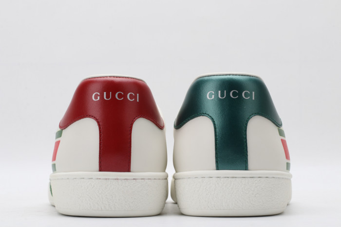 G*u*i low-top sneaker