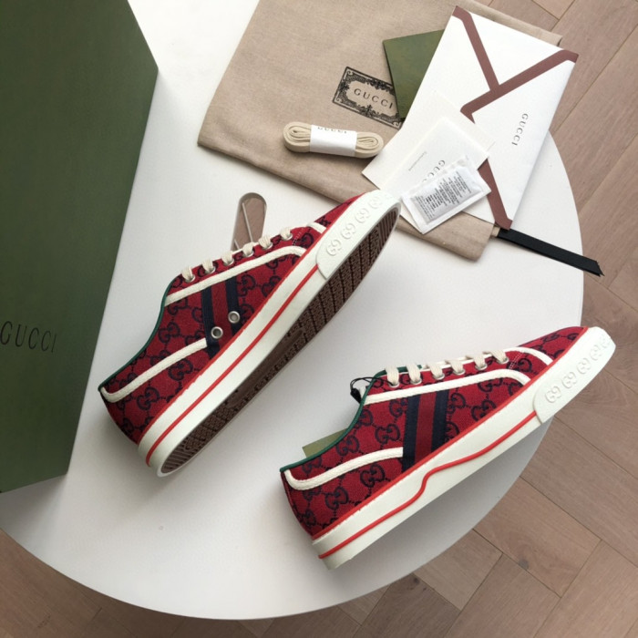 G*u*i tennis 1977 sneaker