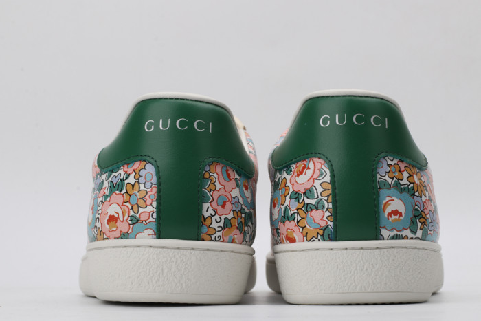 G*u*i low-top sneaker