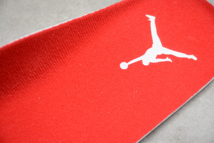 Air Jordan 4 “Red Metallic” CT8527-112