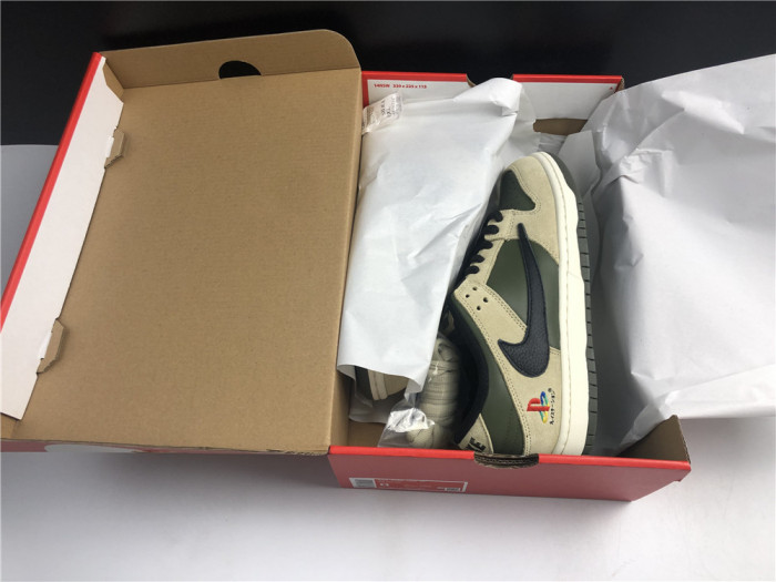 NIKE DUNK LOW TRAVIS SCOTT X PLAYSTATION
