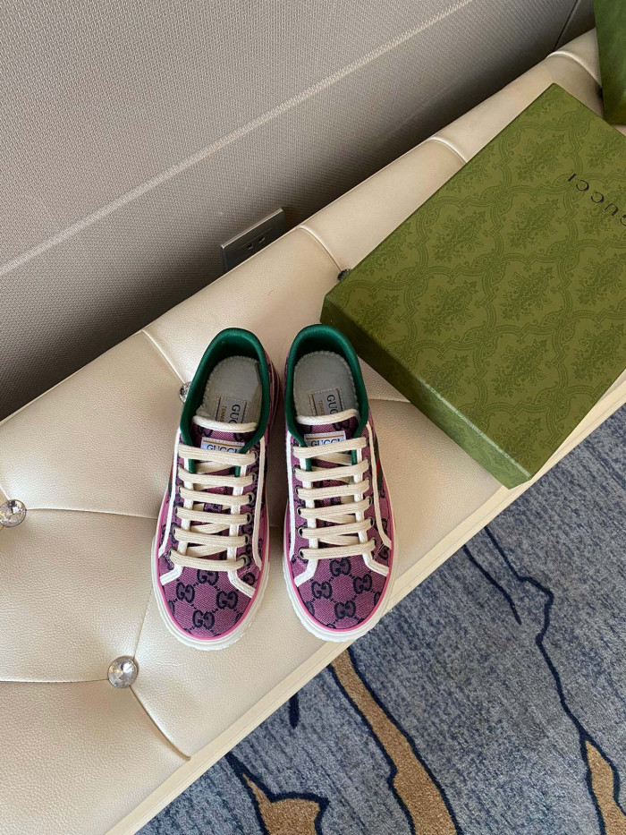 G*u*i tennis 1977 sneaker